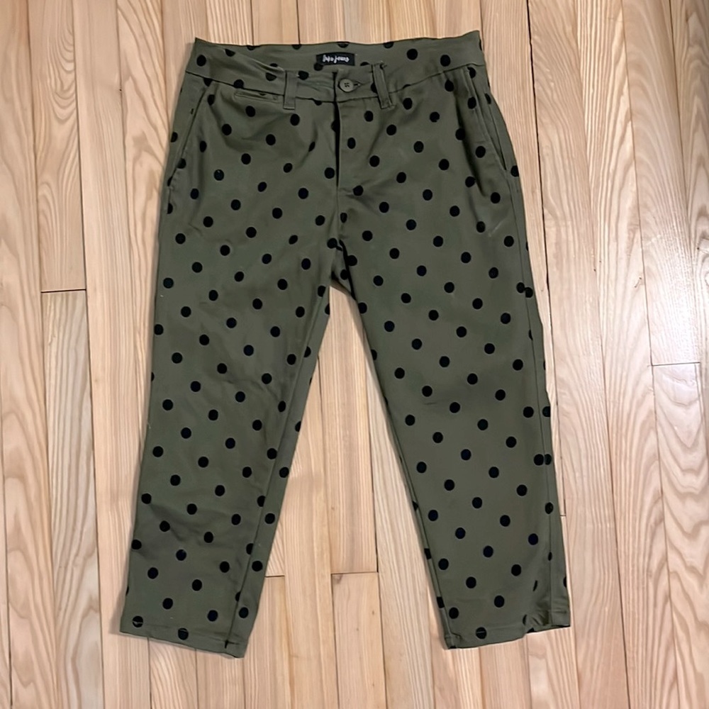 green polka dot cropped pant​